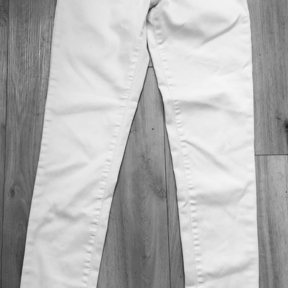 Women’s White Straight Leg Jeans Size 26 - Picture 2 of 6